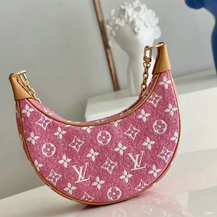 2201YA0007 LV Bag 0630